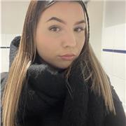 Actuellement en service civique dans une école élémentaire et faisant à peu près tous les niveaux